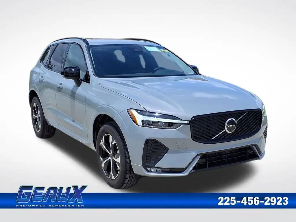 2026 Volvo XC60 B5 Core Dark AWD's photo