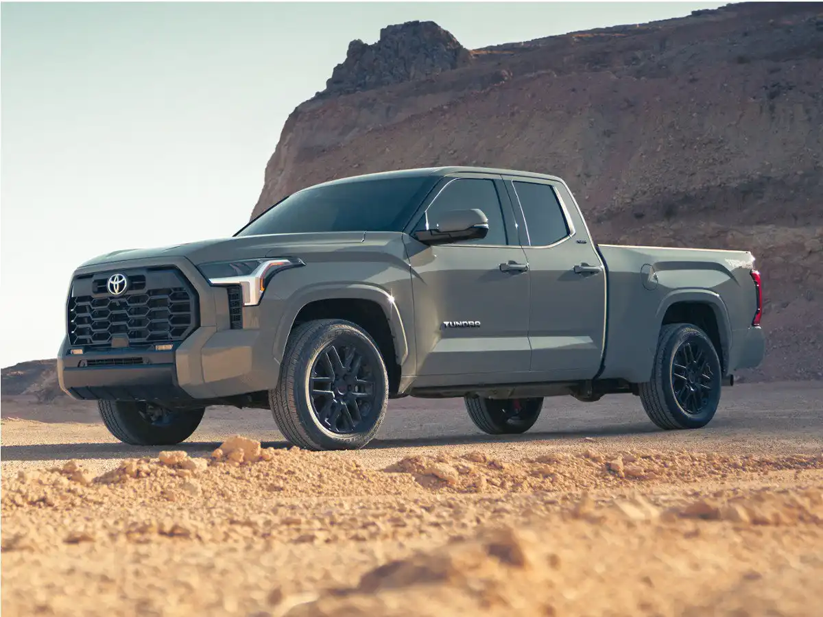 2022 Toyota Tundra SR5 3.4L 4WD CrewMax 5.5' Bed's photo