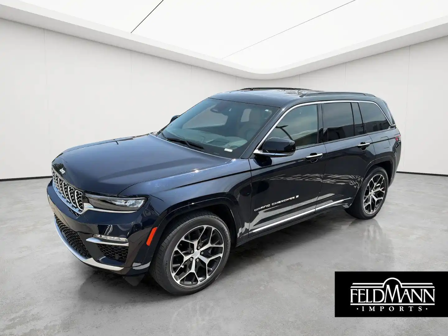 2024 Jeep Grand Cherokee Summit Reserve 4x4's photo