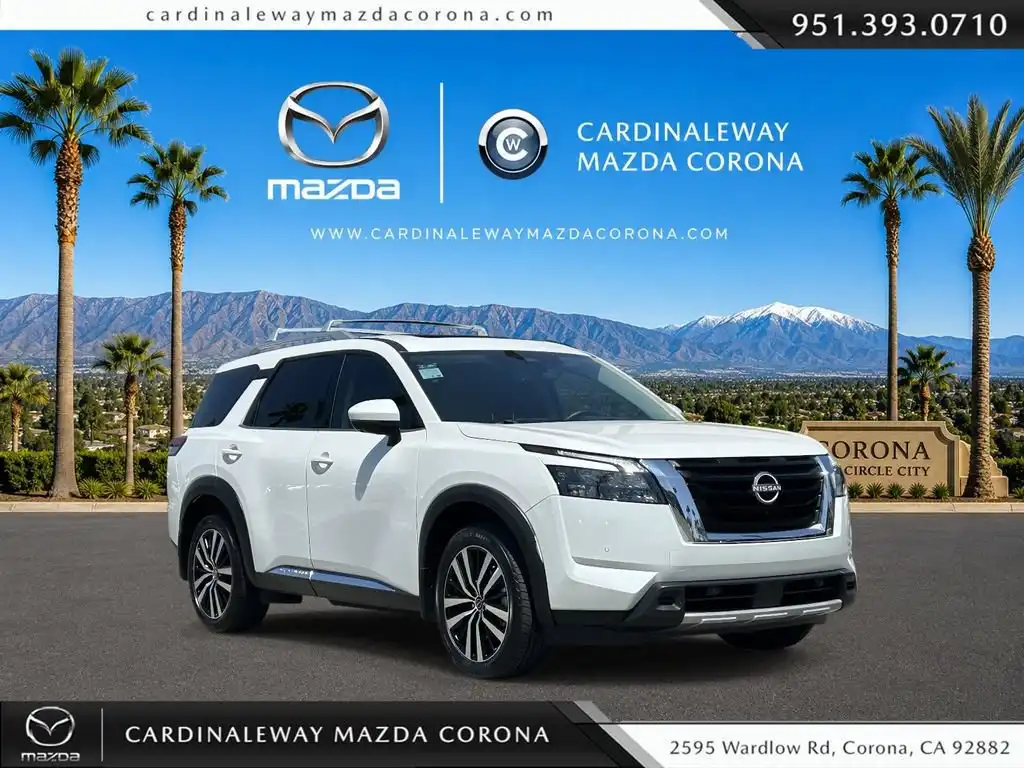 2025 Nissan Pathfinder Platinum 2WD's photo