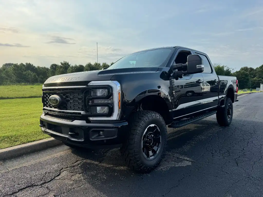 2026 Ford F-250 Lariat 4x4 Crew Cab 6-3/4' Box's photo
