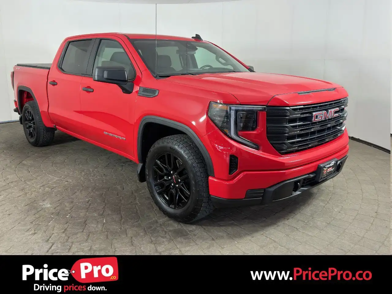 2024 GMC Sierra Pro 4WD Crew Cab Short Box's photo