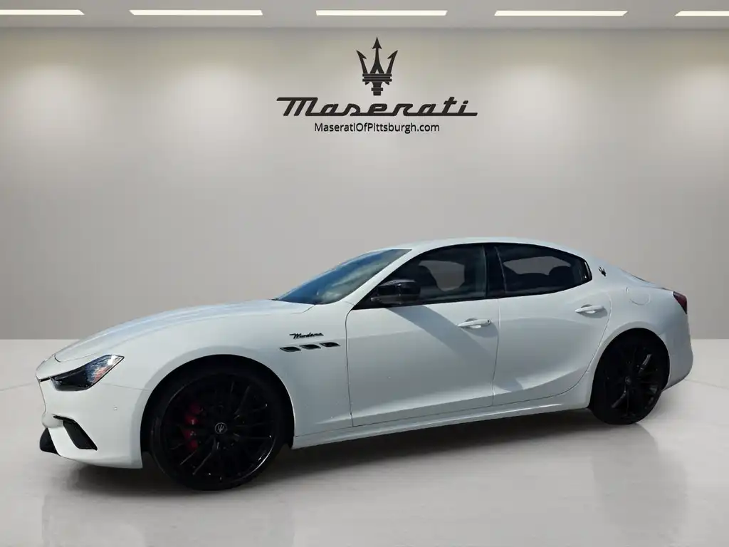 2024 Maserati Ghibli Modena Ultima Q4's photo