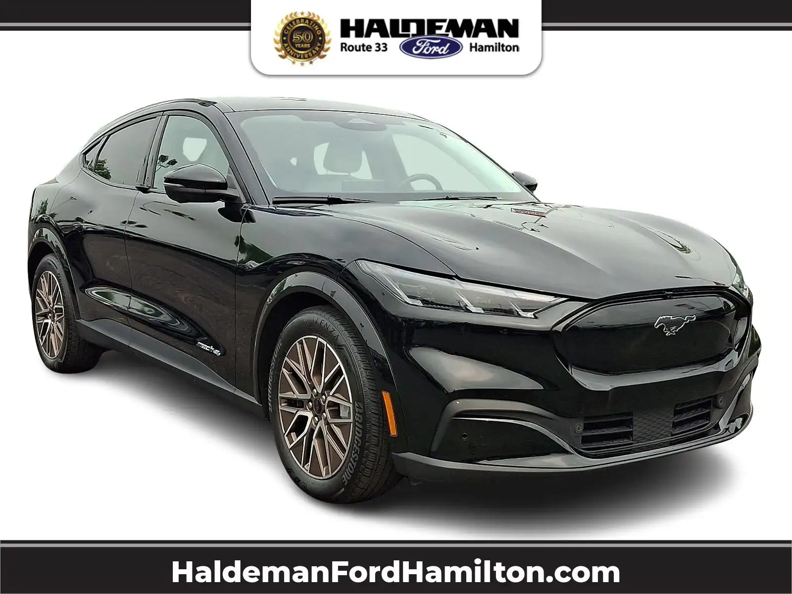 2025 Ford Mustang-Mach-e Premium's photo