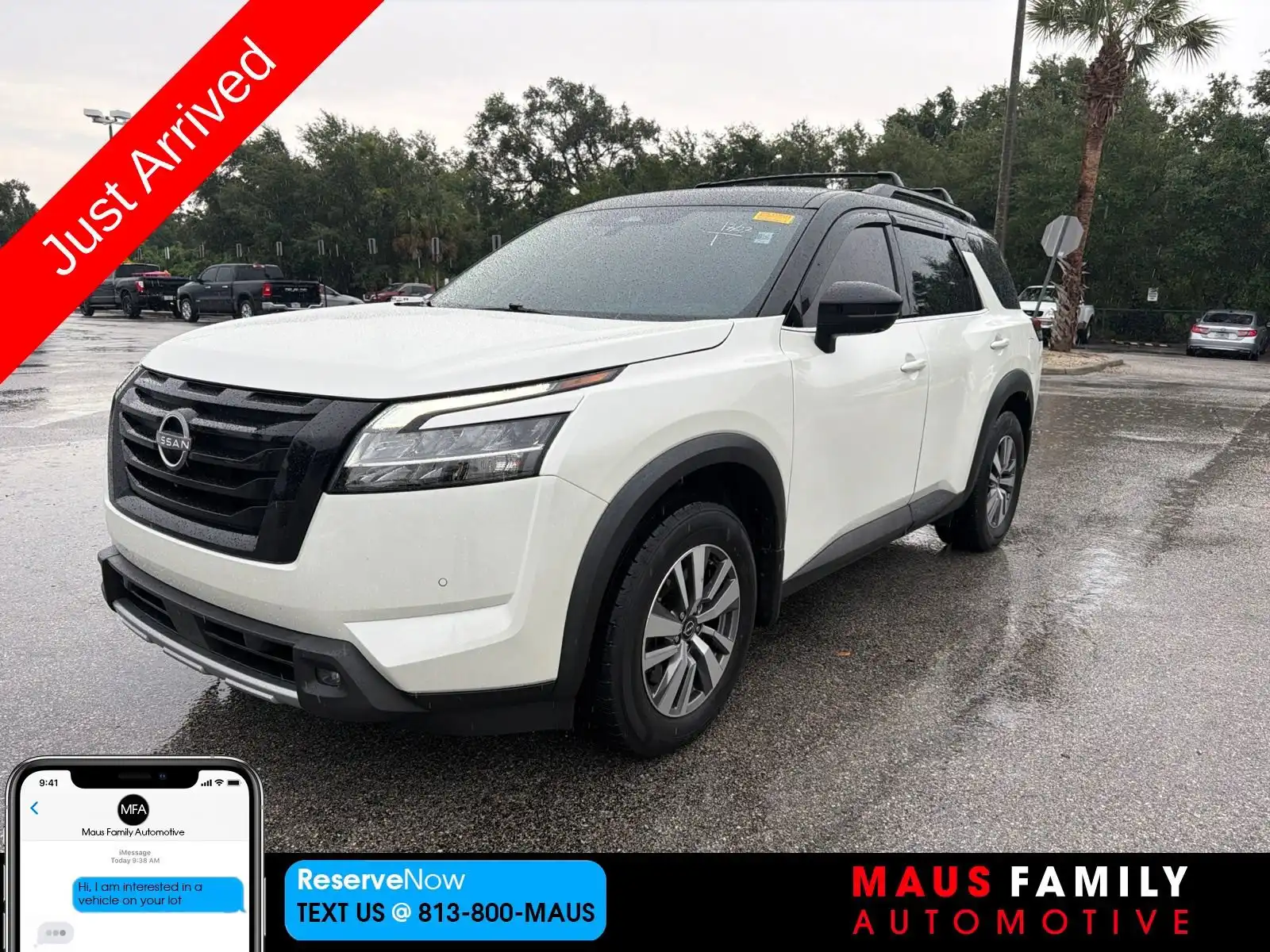 2023 Nissan Pathfinder SL 2WD's photo