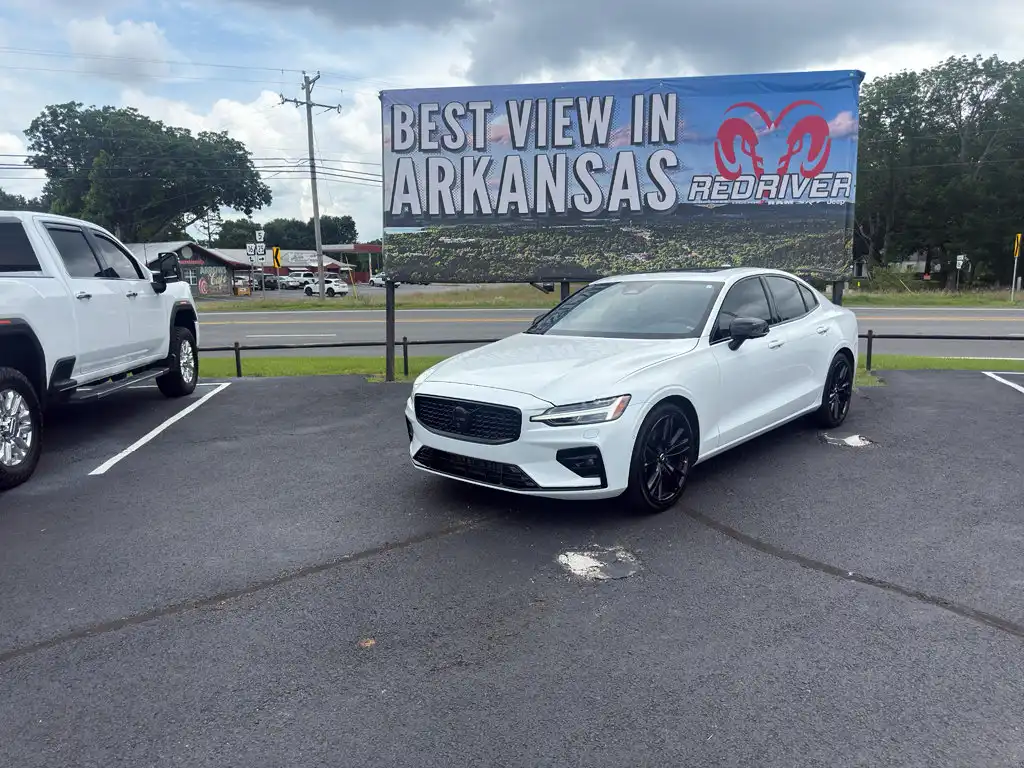 2024 Volvo S60 B5 Plus Black Edition AWD's photo