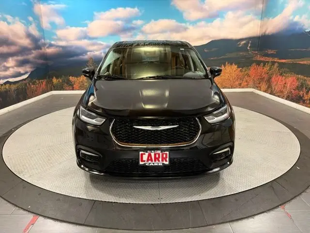 2024 Chrysler Pacifica Hybrid PHEV Select photo 3