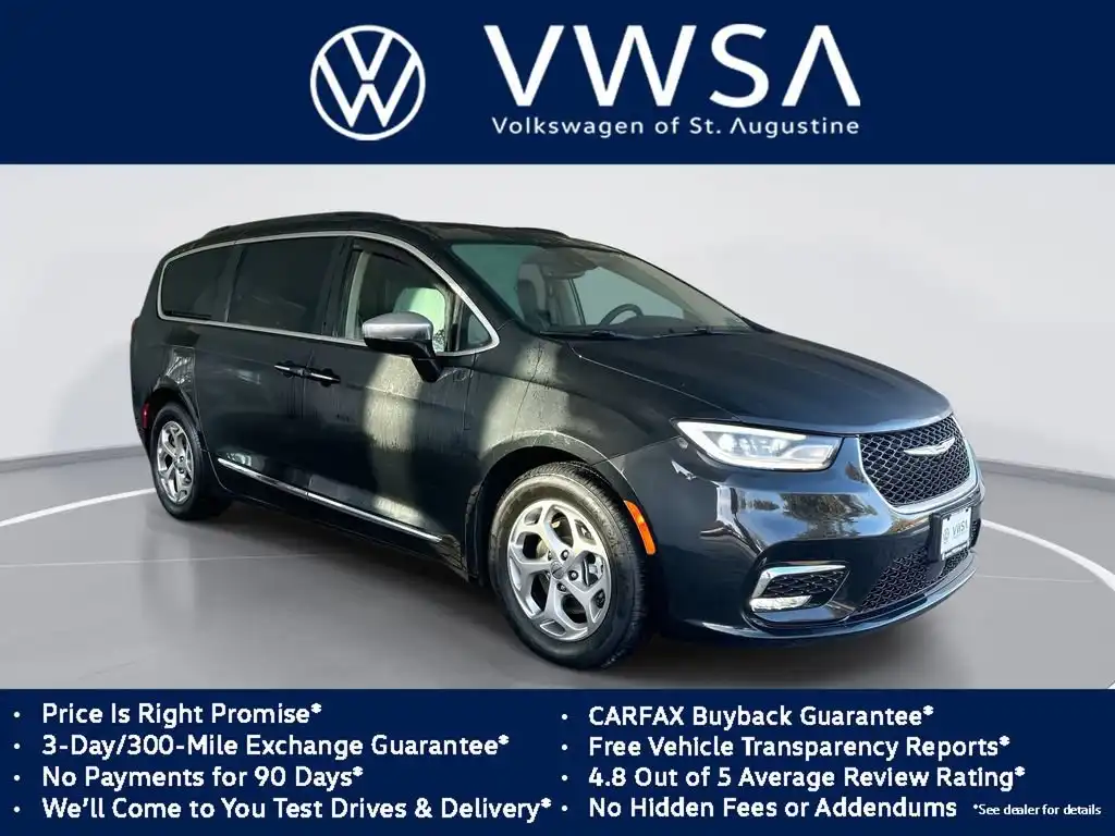 2023 Chrysler Pacifica Limited's photo
