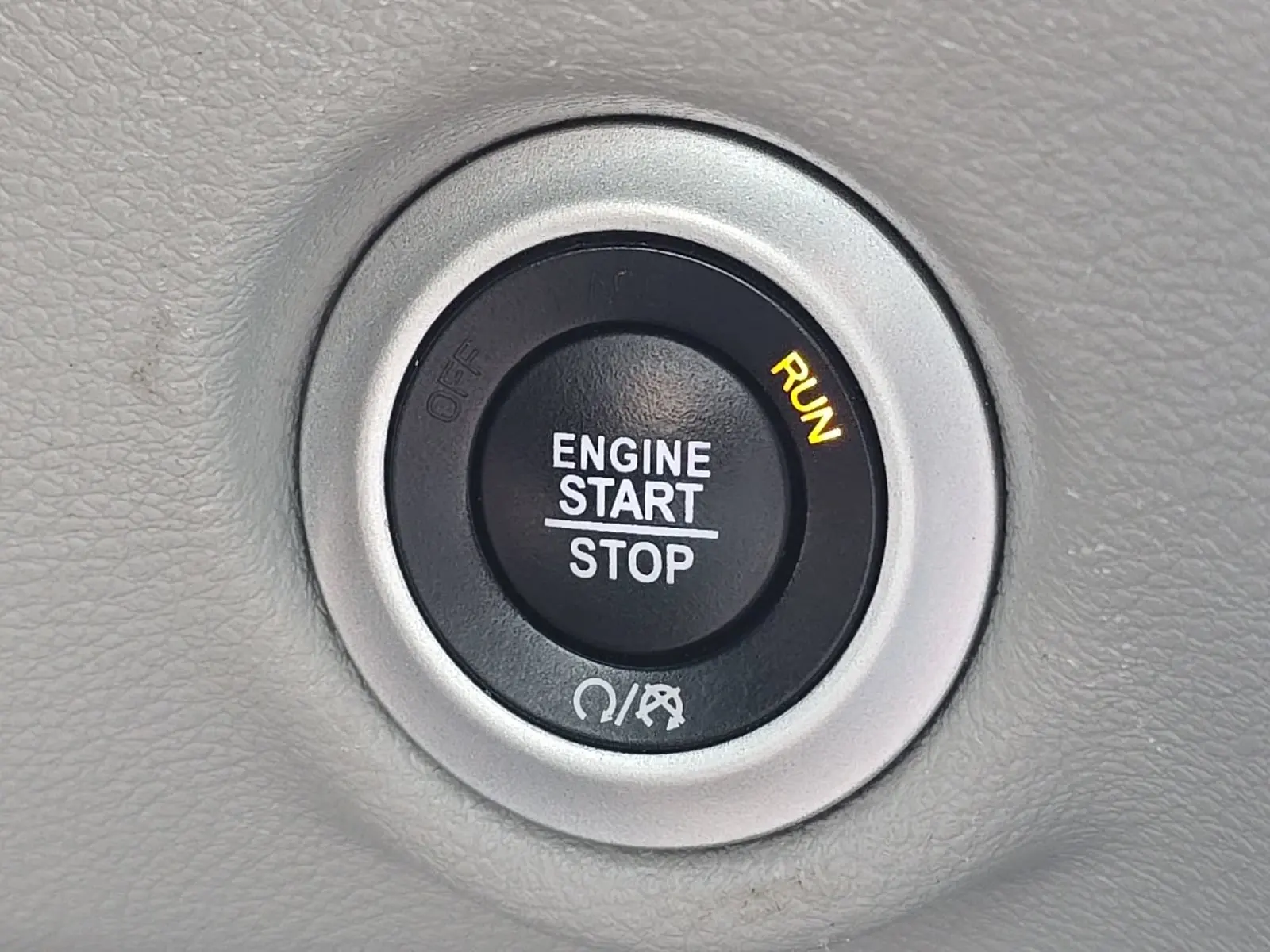 2023 Chrysler Pacifica Touring L photo 5