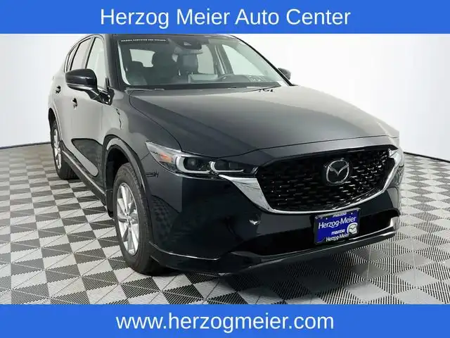2025 Mazda CX-5 S Preferred package Auto AWD's photo