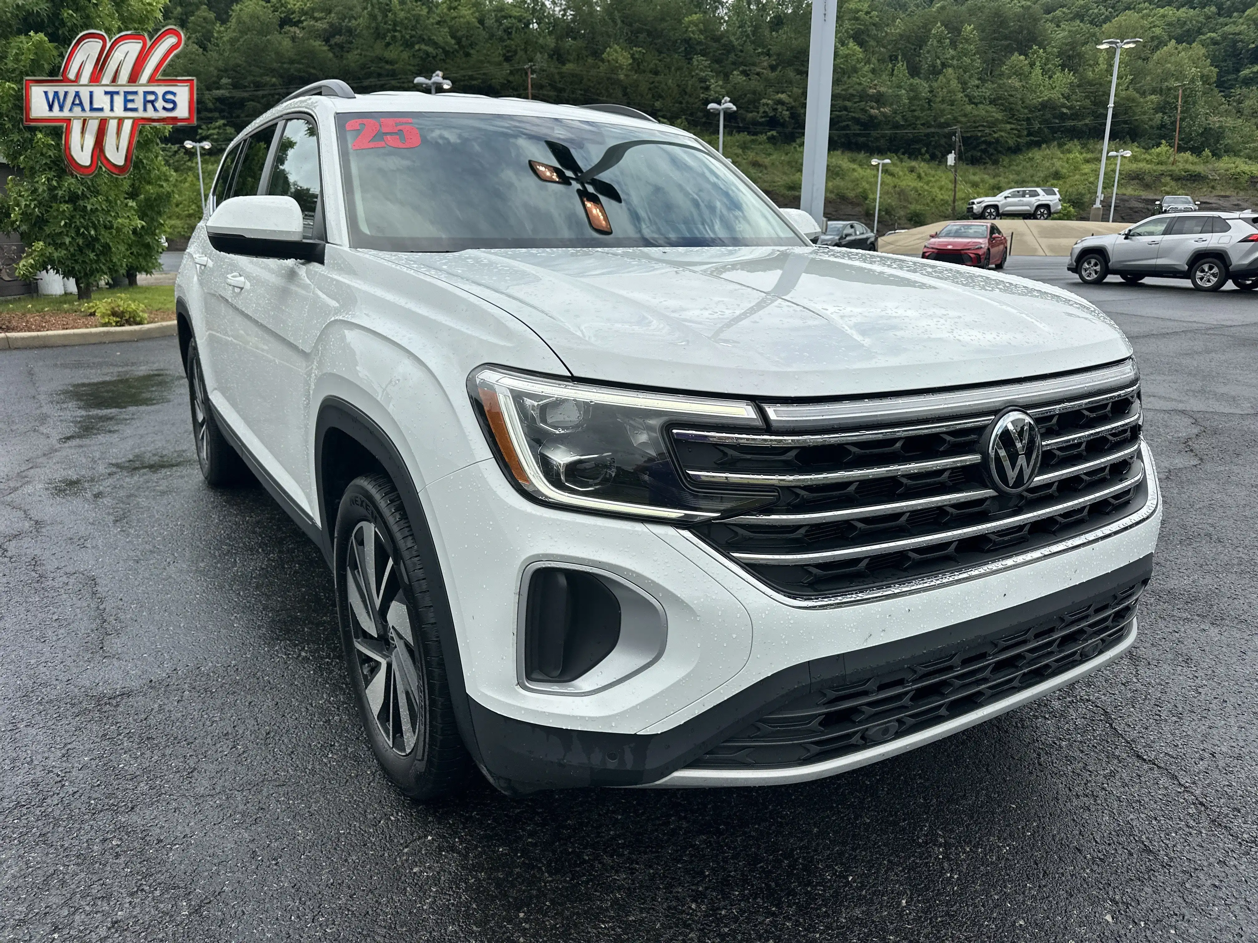 2025 Volkswagen Atlas 2.0T SE w/Tech's photo