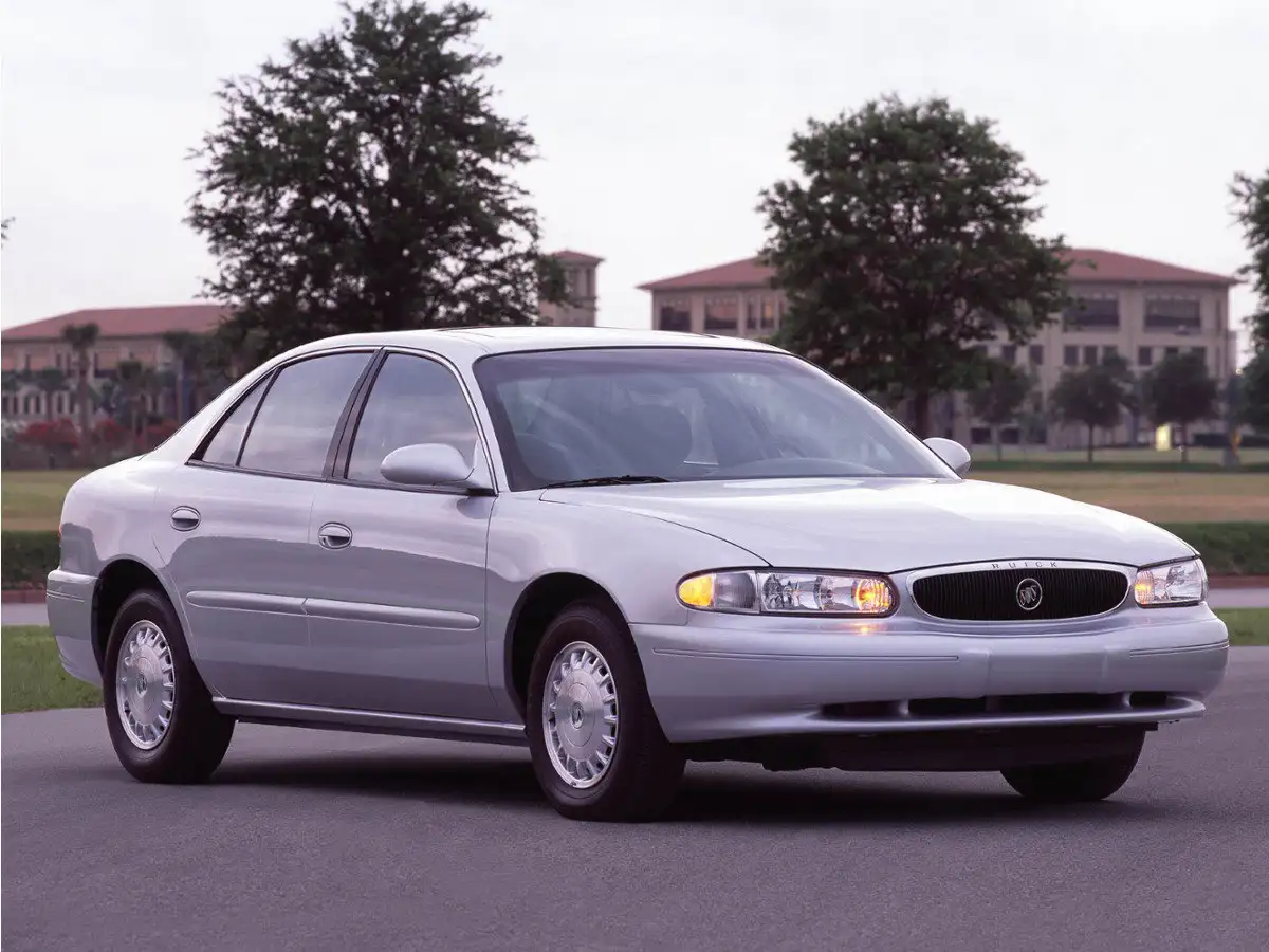 2004 Buick Century Base's photo