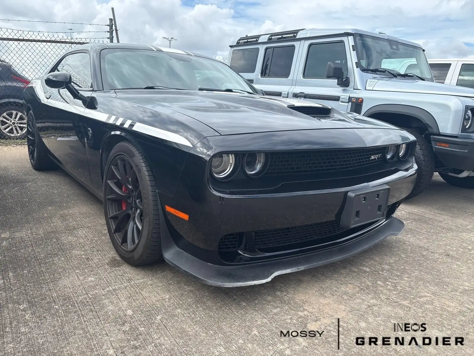 2015 Dodge Challenger SRT Hellcat photo 1
