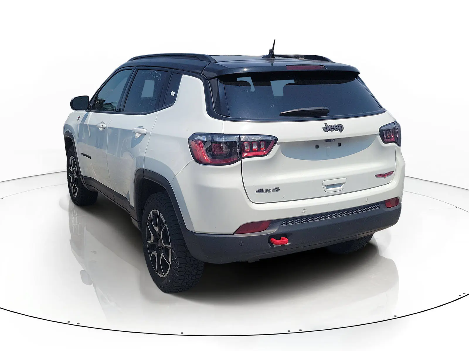 2025 Jeep Compass Trailhawk 4X4 photo 3