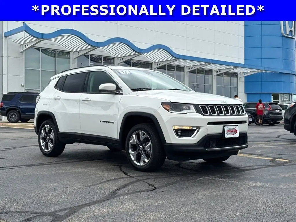 2017 Jeep Compass Limited 4X4 photo 3