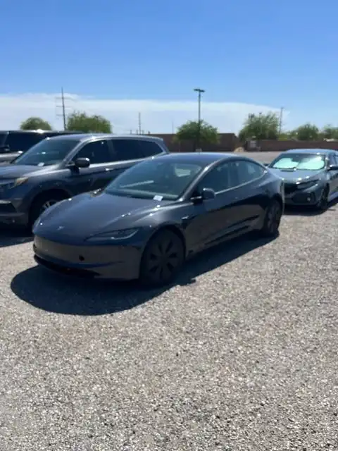 2024 Tesla Model 3 Base's photo