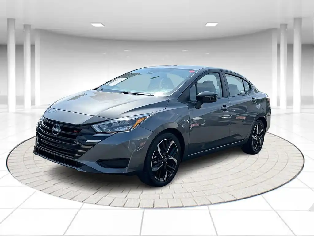 2024 Nissan Versa 1.6 SR CVT's photo