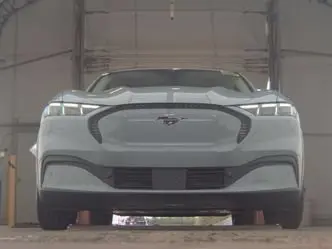 2025 Ford Mustang-Mach-e Select photo 3