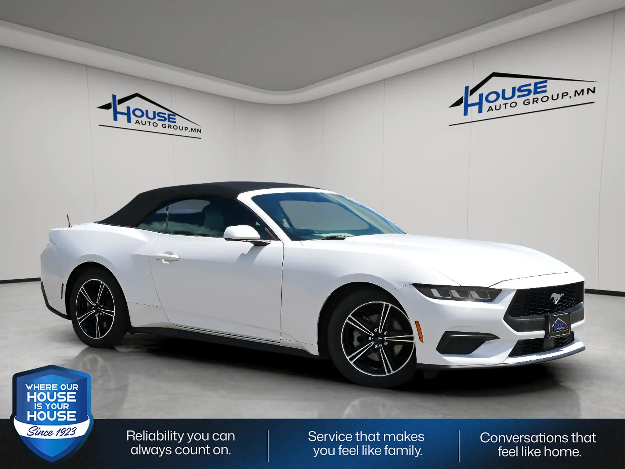 2024 Ford Mustang EcoBoost Premium Convertible's photo