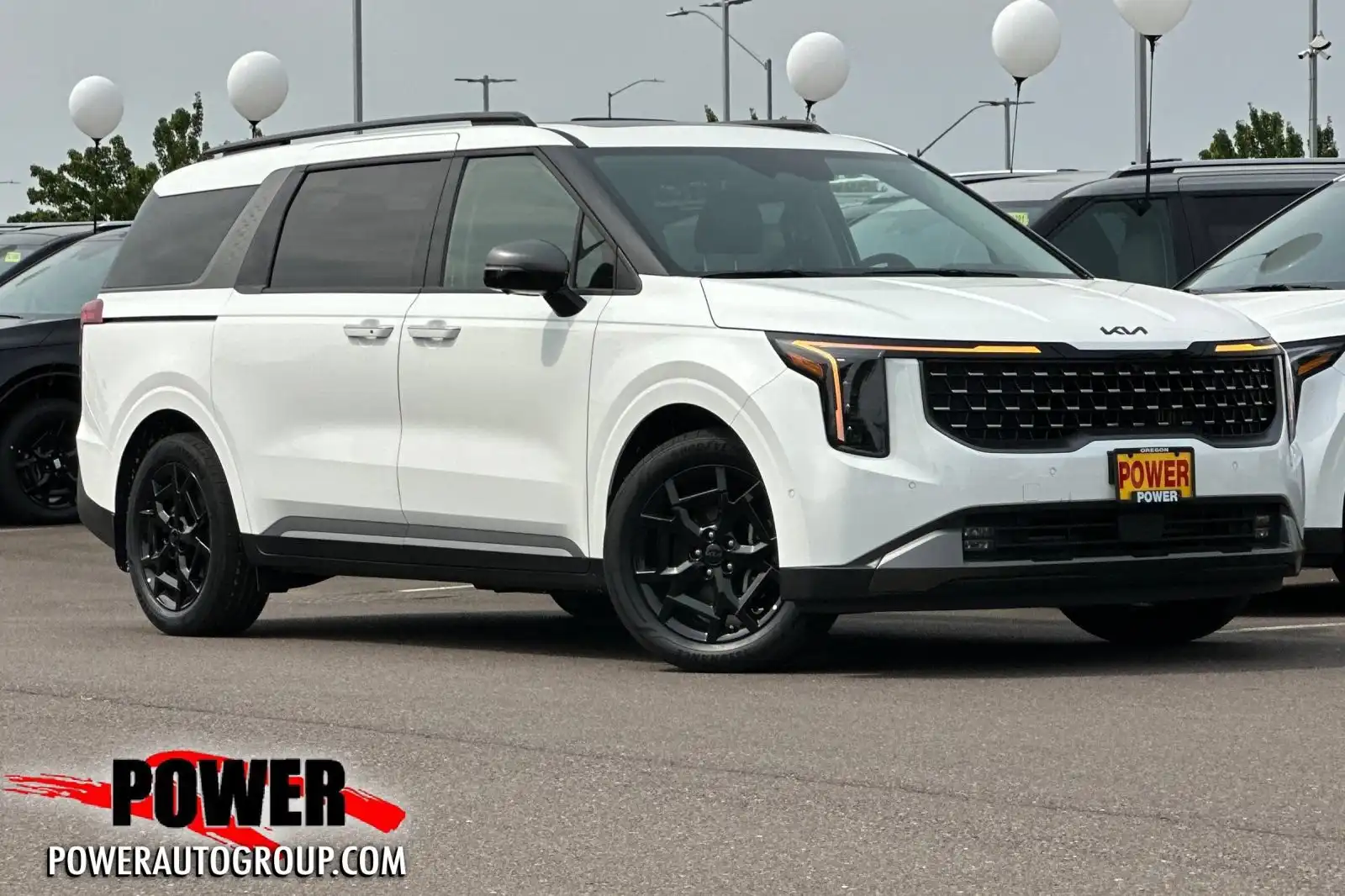 2026 Kia Sedona SX Prestige HEV's photo