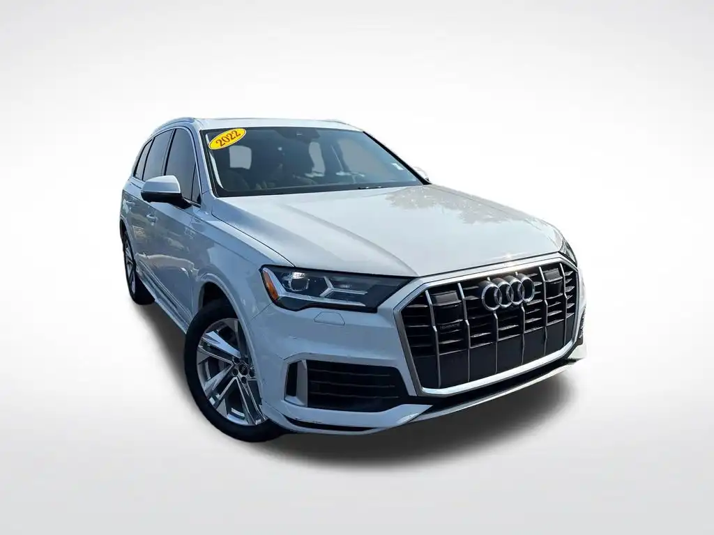 2022 Audi Q7 55 Premium Plus quattro Tiptronic's photo