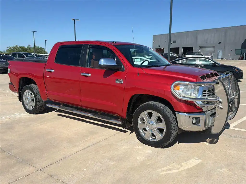 2014 Toyota Tundra 5.7 Auto 4WD Platinum Crew Max's photo