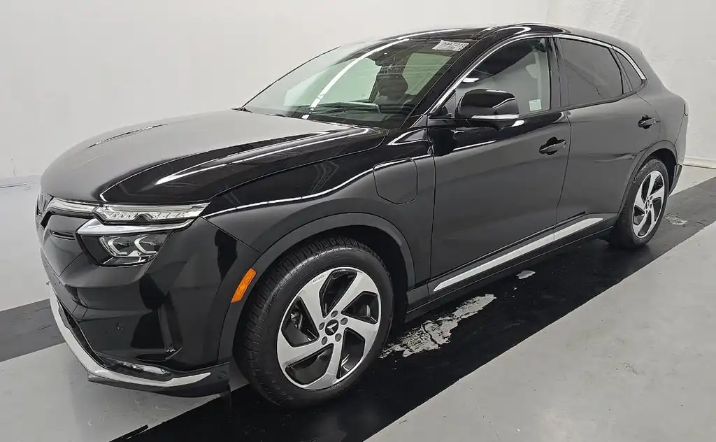 2023 VinFast VF 8 VF 8 Enhanced Range's photo