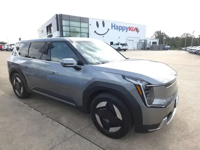 2024 Kia EV9 Light's photo