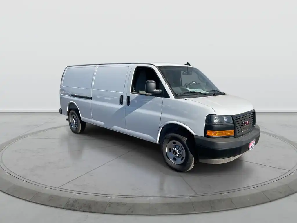2025 GMC Savana 2500 Ext WB's photo