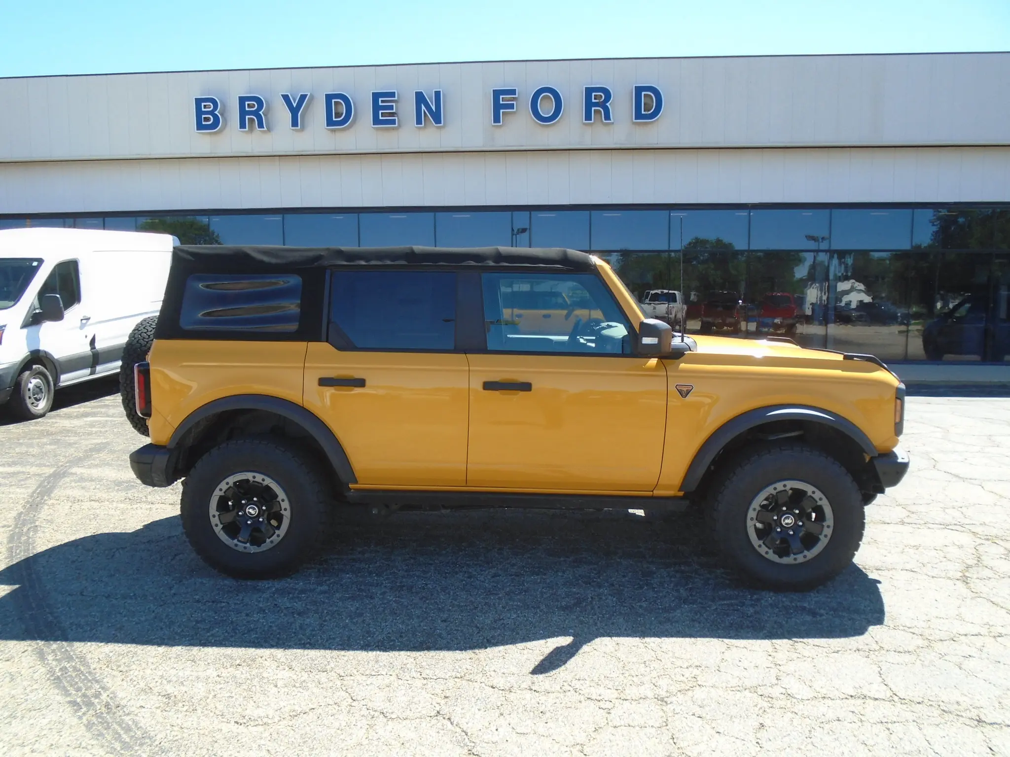 2021 Ford Bronco Badlands 4WD photo 4