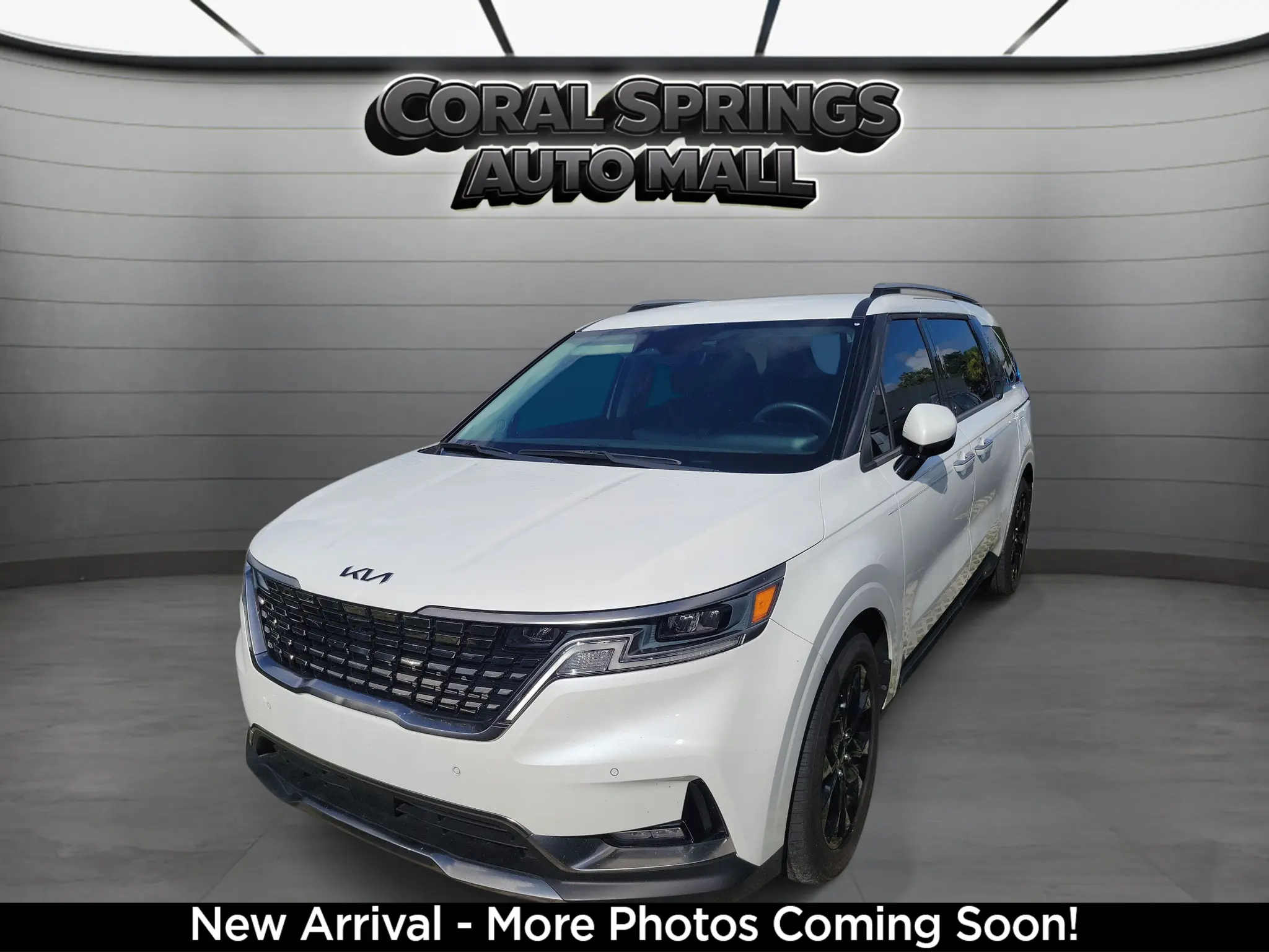 2024 Kia Sedona SX photo 4