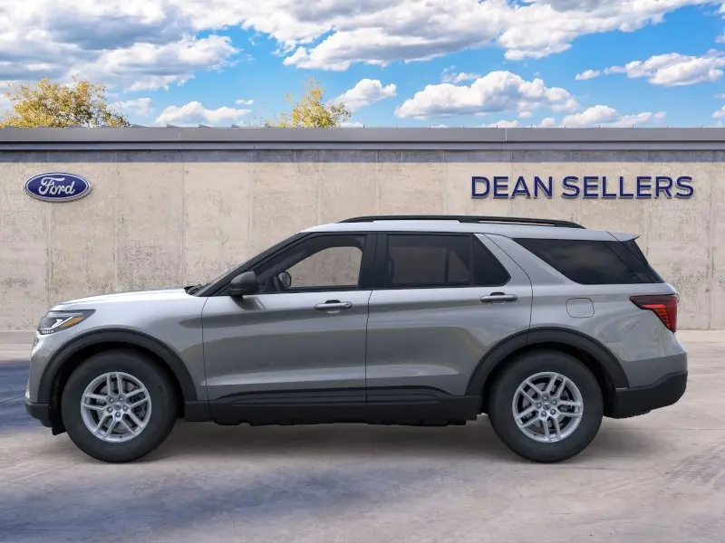 2026 Ford Explorer Active 4WD photo 3