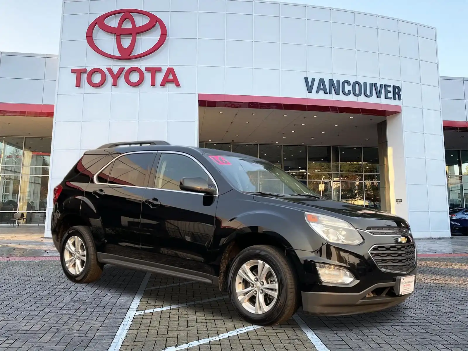 2016 Chevrolet Equinox LT's photo