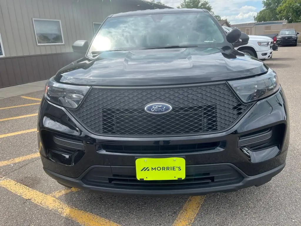 2023 Ford Explorer undefined photo 3