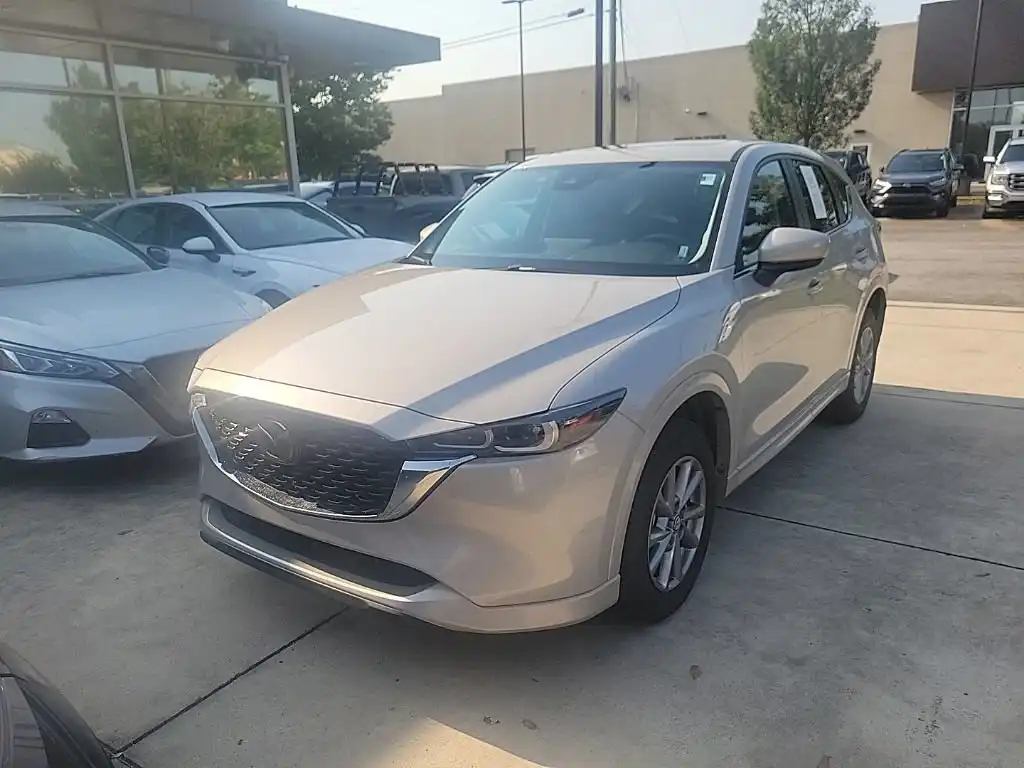 2025 Mazda CX-5 S Preferred package Auto AWD's photo