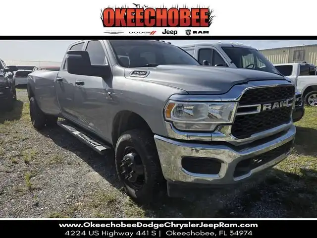 2023 RAM 3500 Tradesman 4X4 Crew Cab LWB's photo