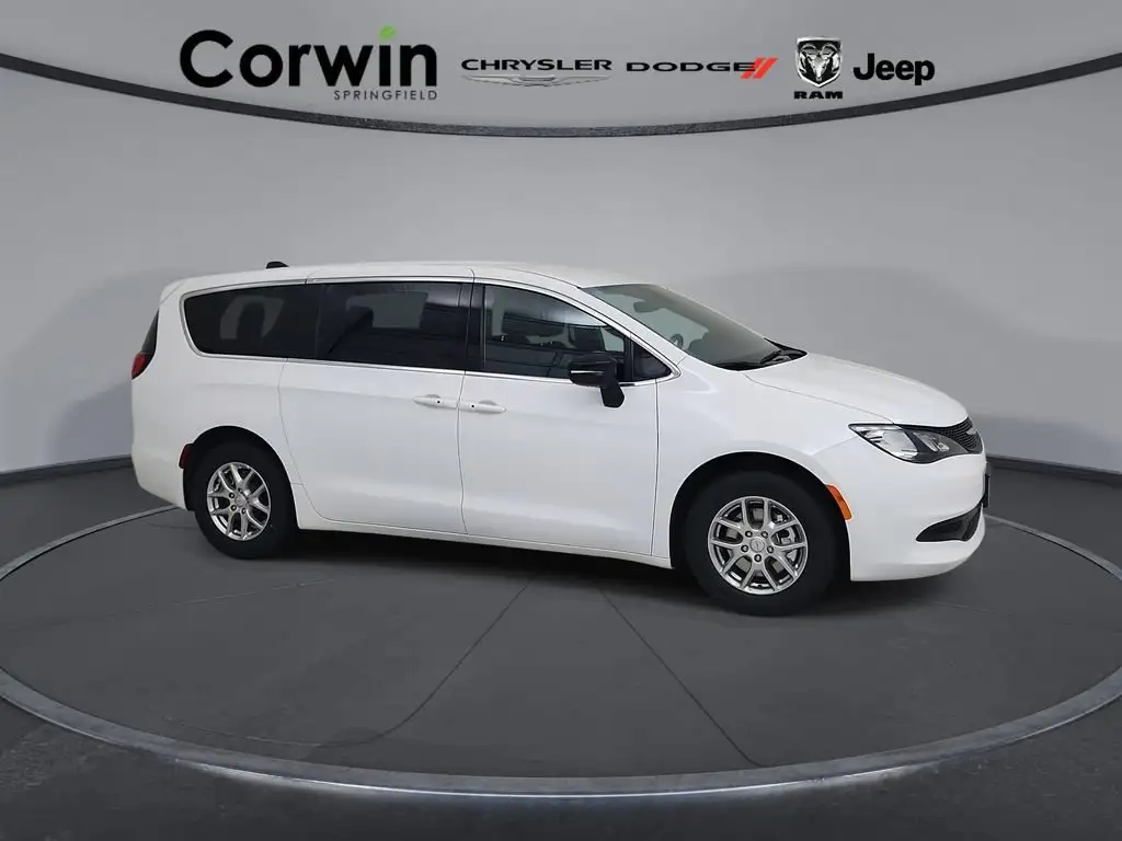 2027 Chrysler Voyager LX's photo