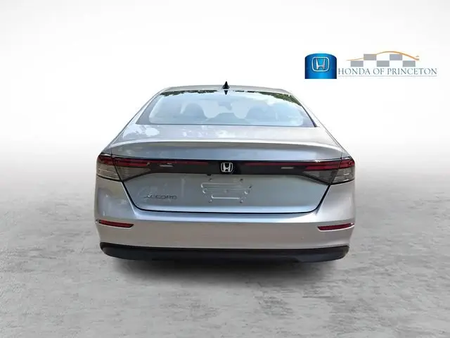 2025 Honda Accord 1.5T SE CVT photo 5