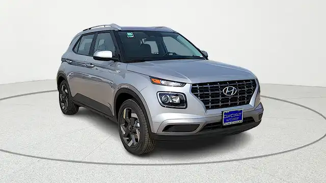 2026 Hyundai Venue SEL w/ 2-Tone Roof IVT's photo