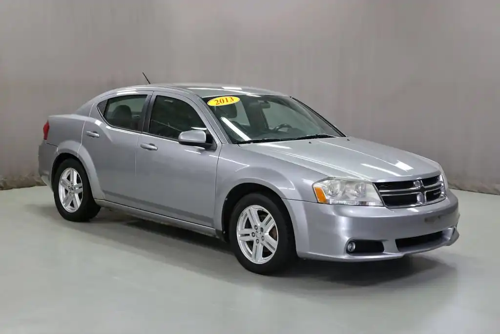 2013 Dodge Avenger SXT's photo