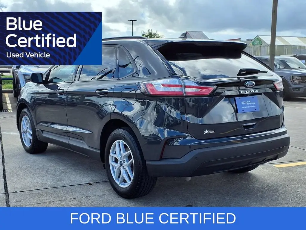 2021 Ford Edge SE photo 4