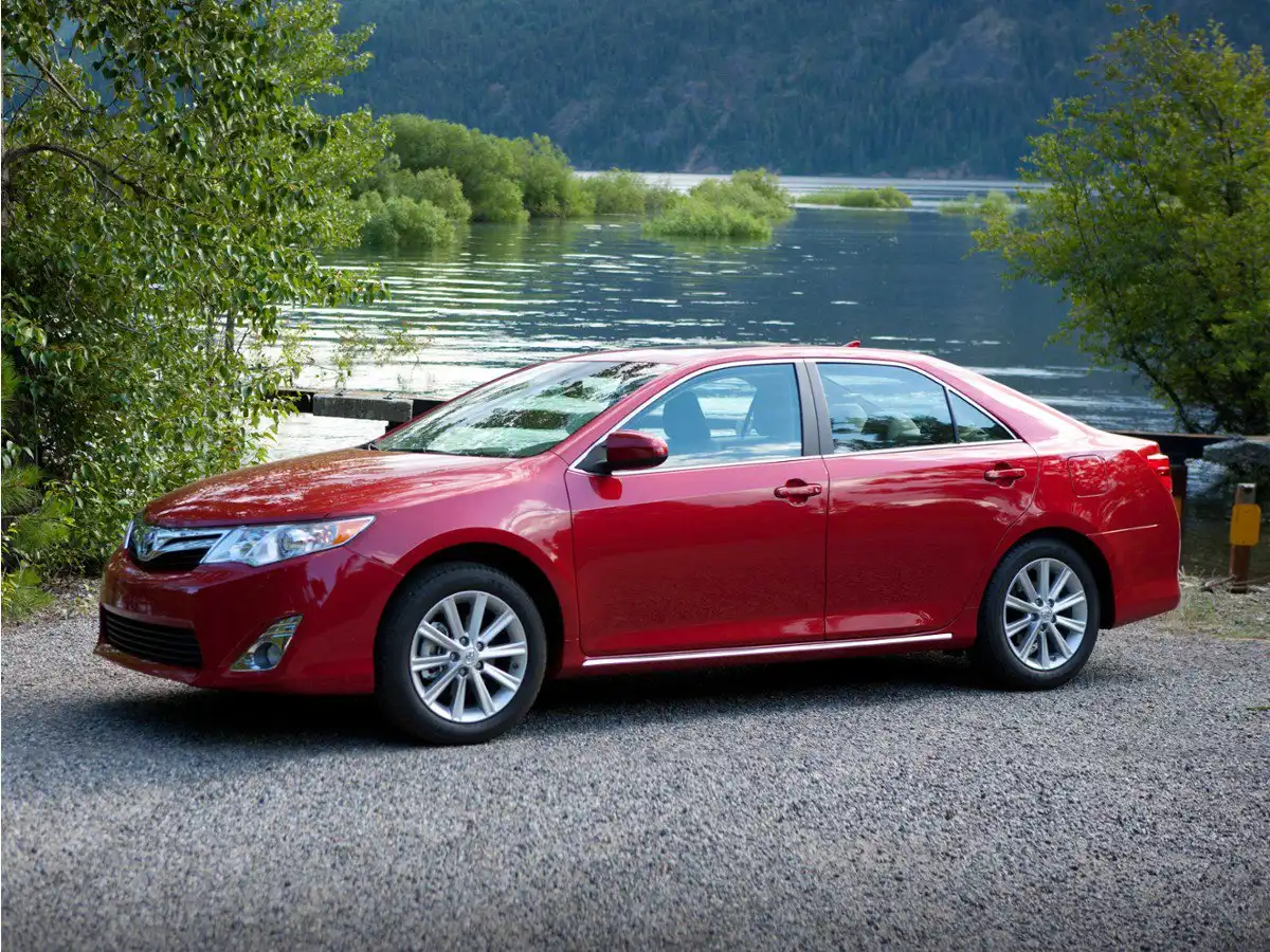 2012 Toyota Camry 2.5 Auto L's photo