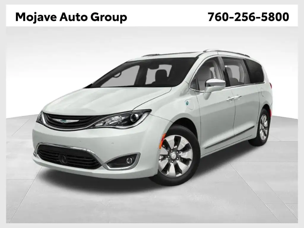 2020 Chrysler Pacifica Hybrid Touring L photo 1