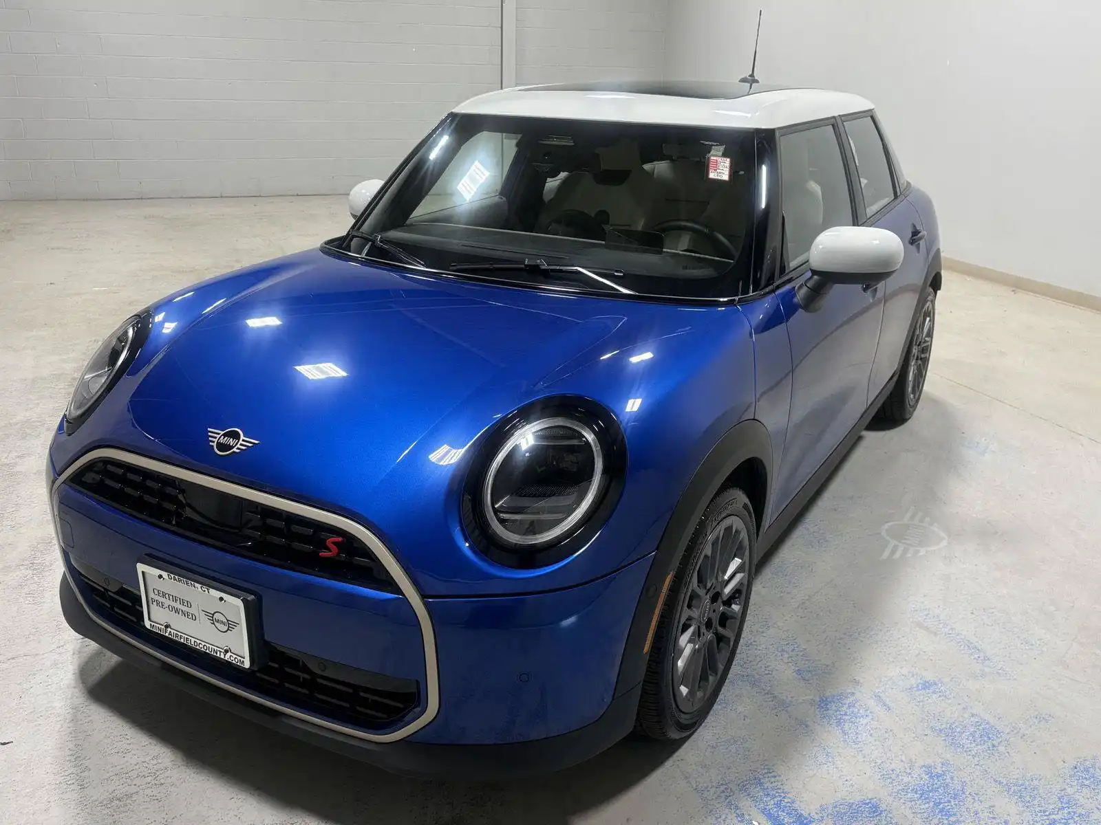 2026 MINI Hardtop Cooper S Signature's photo