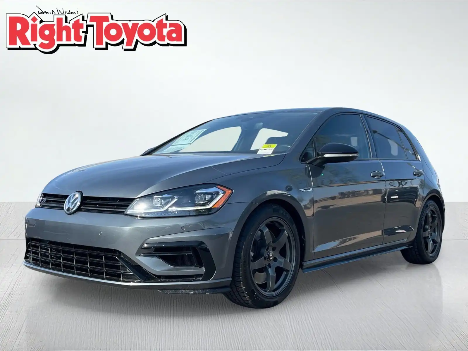 2018 Volkswagen Golf R with DCC and Navigation 4-Door DSG's photo