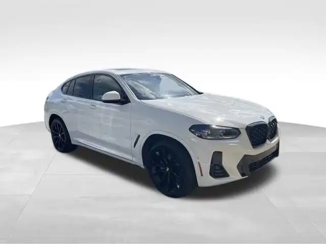 2025 BMW X4 xDrive30i's photo