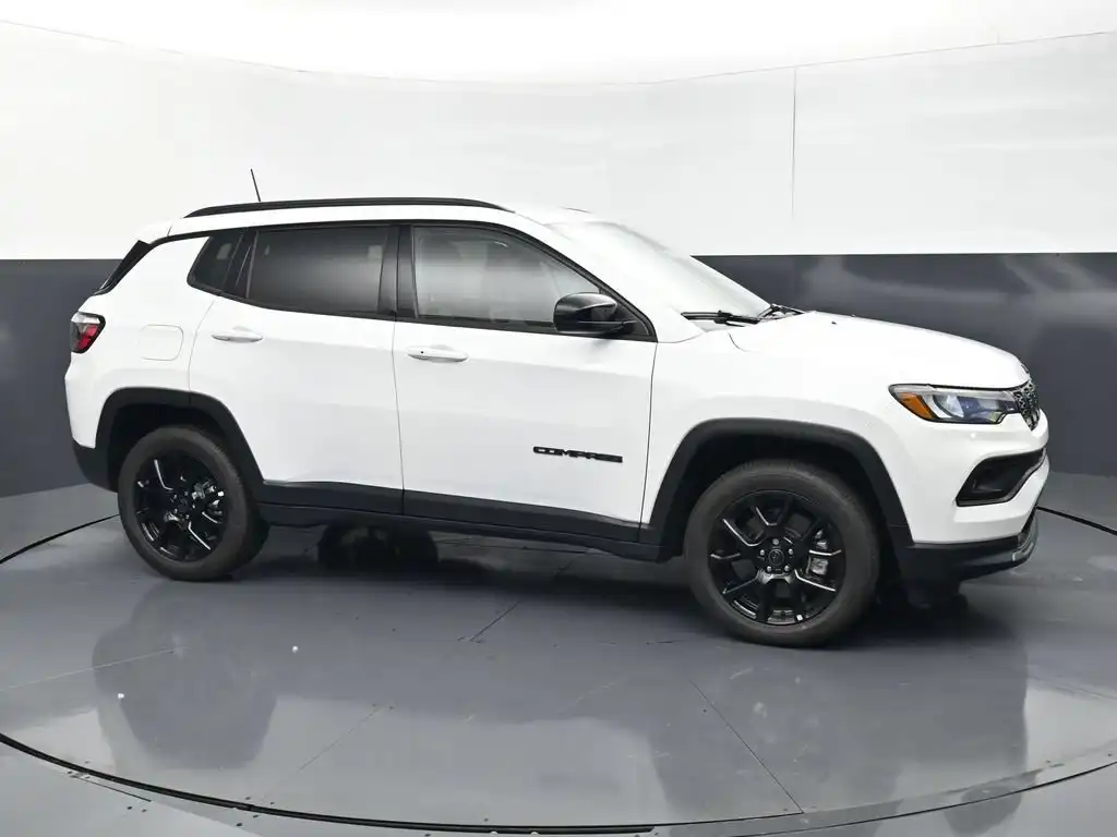 2026 Jeep Compass Latitude Altitude 4WD's photo