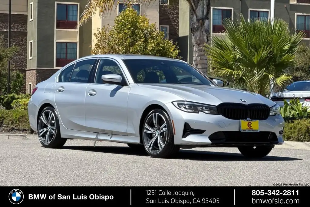 2019 BMW 3 Series 330i Sedan's photo