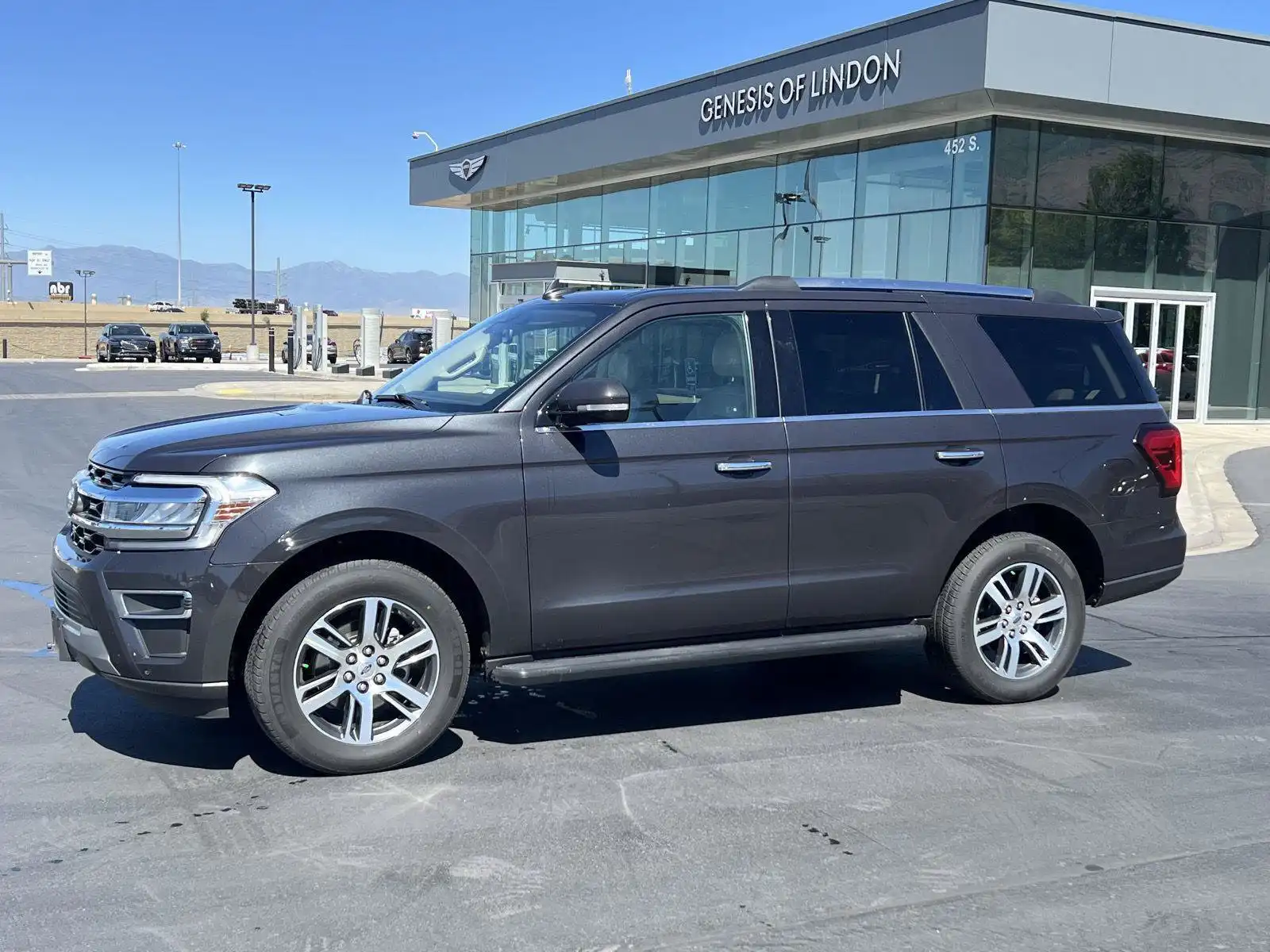 2024 Ford Expedition Limited 4X4's photo