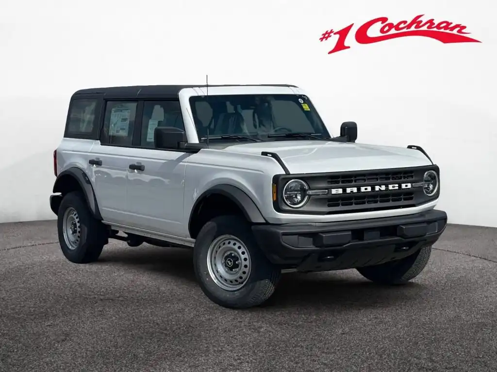 2025 Ford Bronco Base 4WD's photo